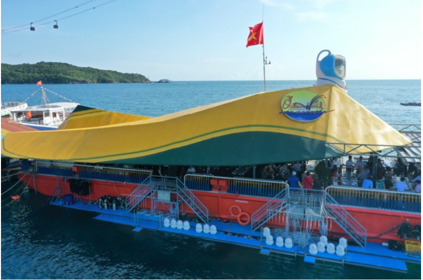 Tour tàu tham quan 3 đảo và cáp treo Hòn Thơm khám phá công viên nước Aquatopia