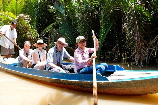 Tour Bến Tre - Sông Hàm Luông - Khám phá miền Tây sông nước trong ngày giá rẻ
